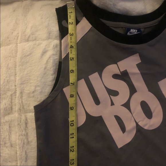 NEW NIKE Prep tank futura - Picture 9 of 10